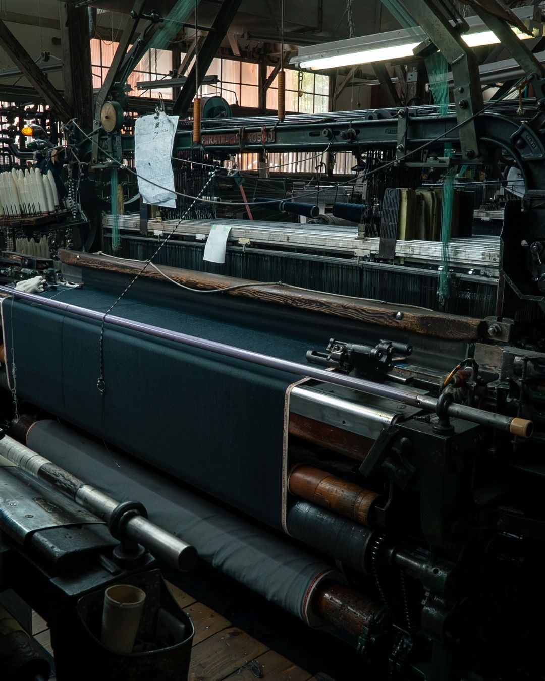 theurah-bishu-old-melton-shuttle-loom